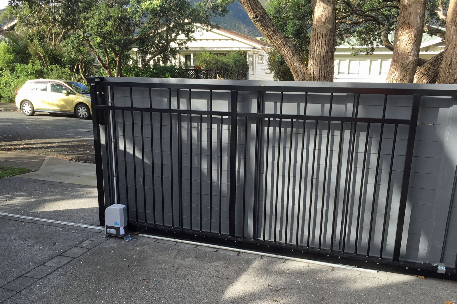 automatic gate